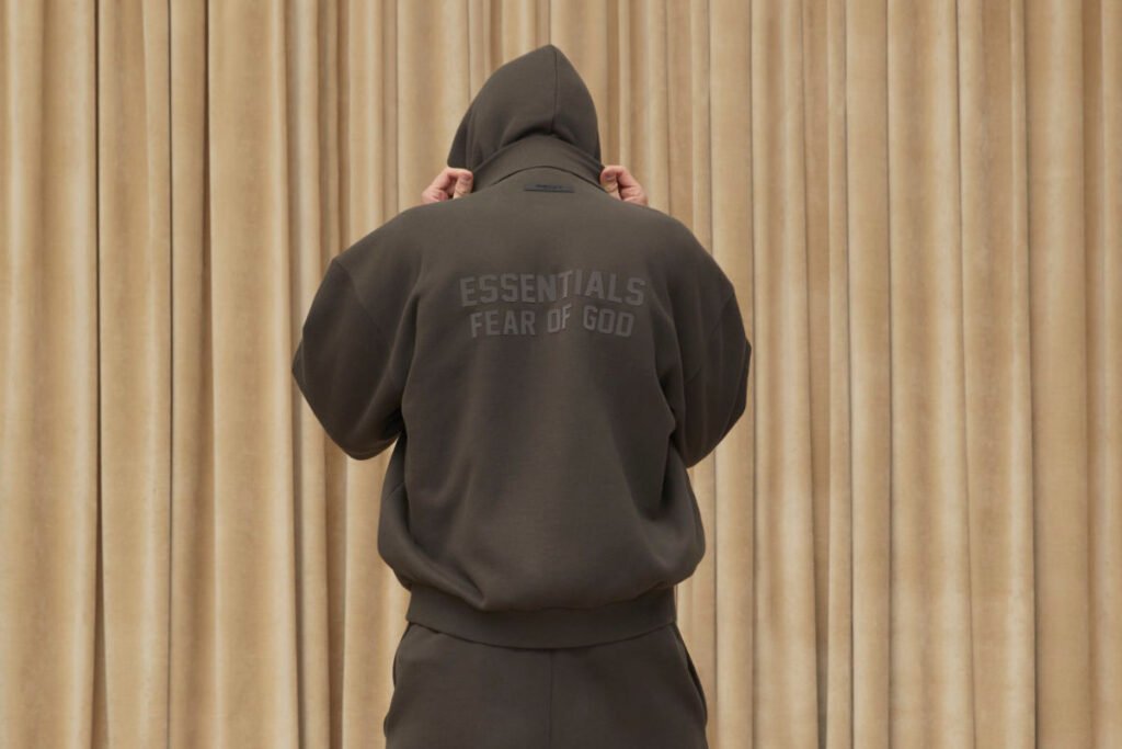 Essentials Hoodie Australia: The Ultimate Comfort and Style Staple ...